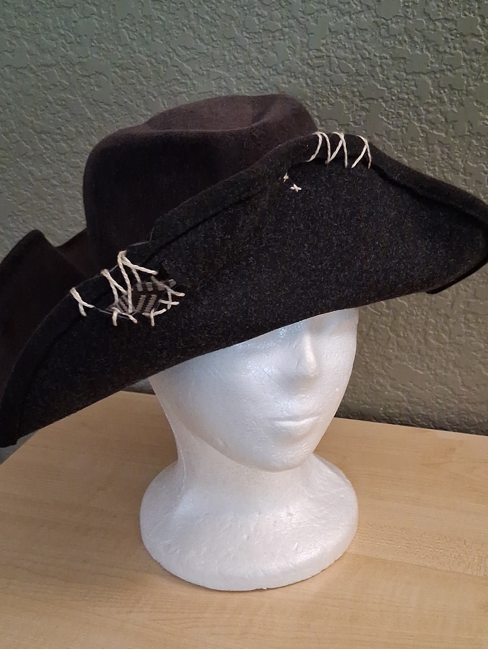 Pioneer Gold Miner Hat Costume - Picture 2 of 11